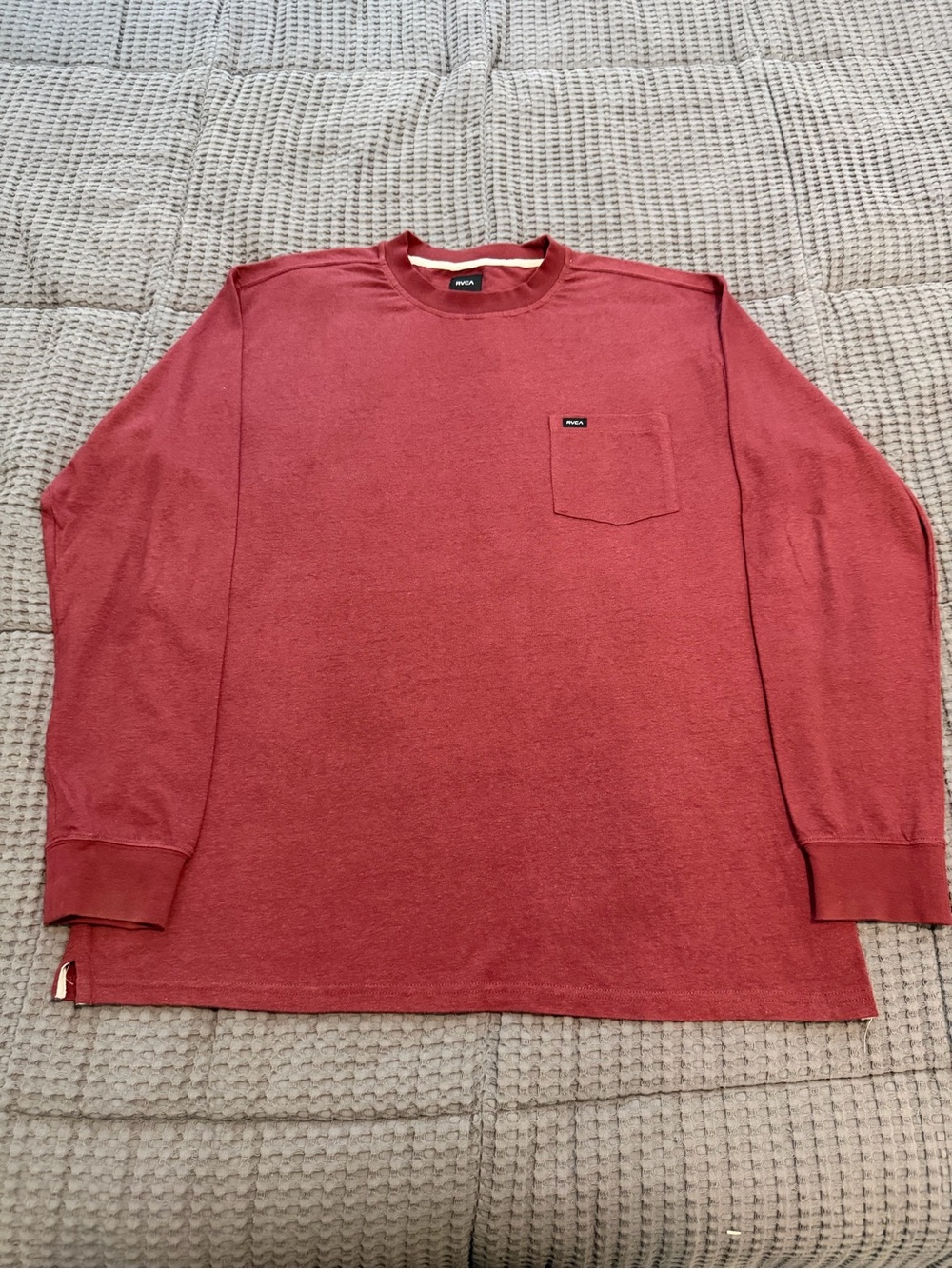 RVCA Pocket T-Shirt – Men’s Size XL Solid Red Relaxed Fit Long Sleeve Crew Neck